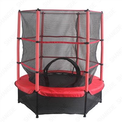 Trampoline andedan kay la pou timoun